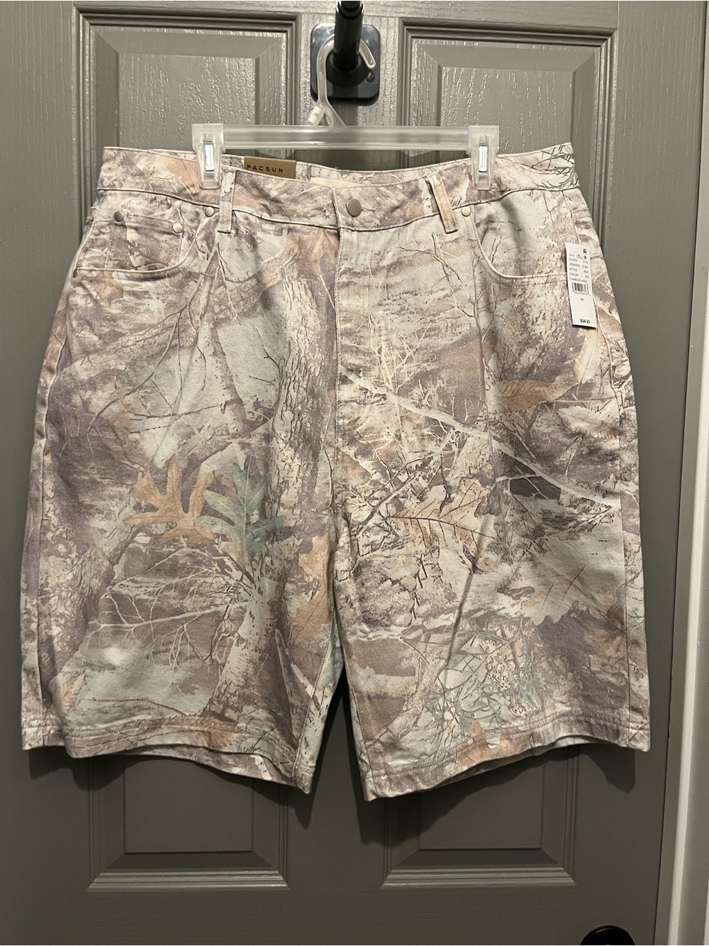 PacSun Men's Camouflage Print Jean Shorts in Taupe and Light Brown